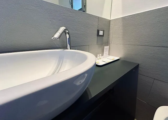 Indipendenza 24 Bed and Breakfast Μπολόνια