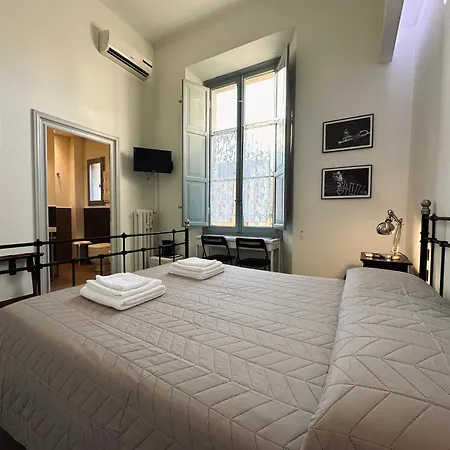 לינה וארוחת בוקר Indipendenza 24 בולוניה