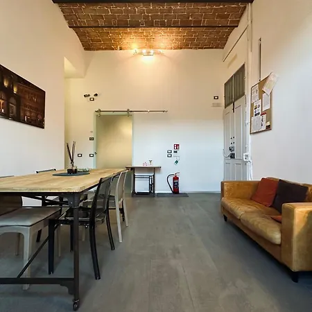 לינה וארוחת בוקר Indipendenza 24 4*